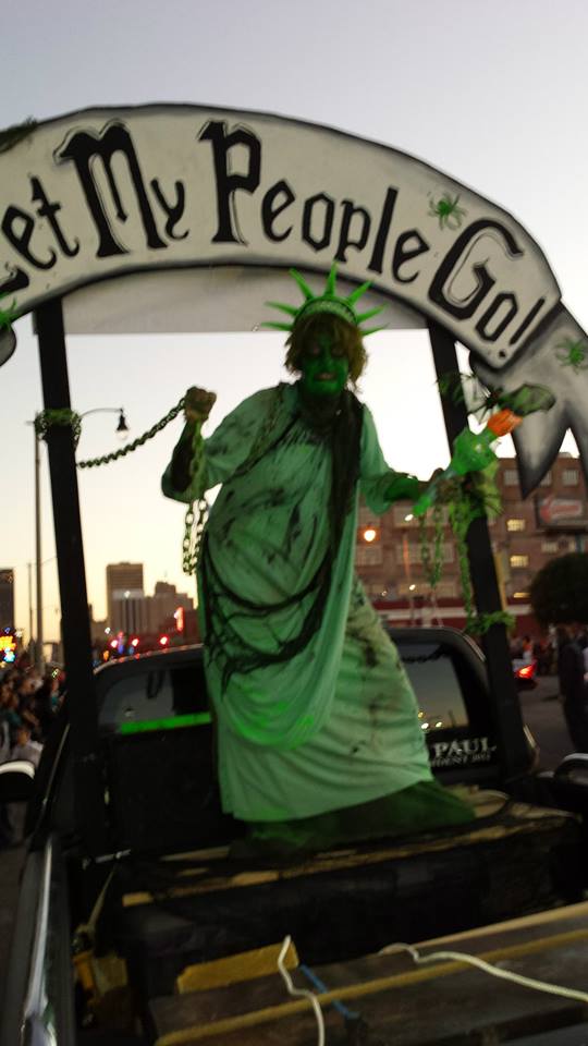 Tina Kelly raises awareness of Oklahoma's unfair ballot access laws in the OKC Halloween Parade.